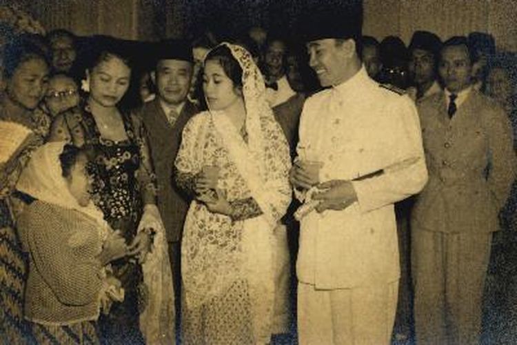Presiden Soekarno dan Ibu Fatmawati.