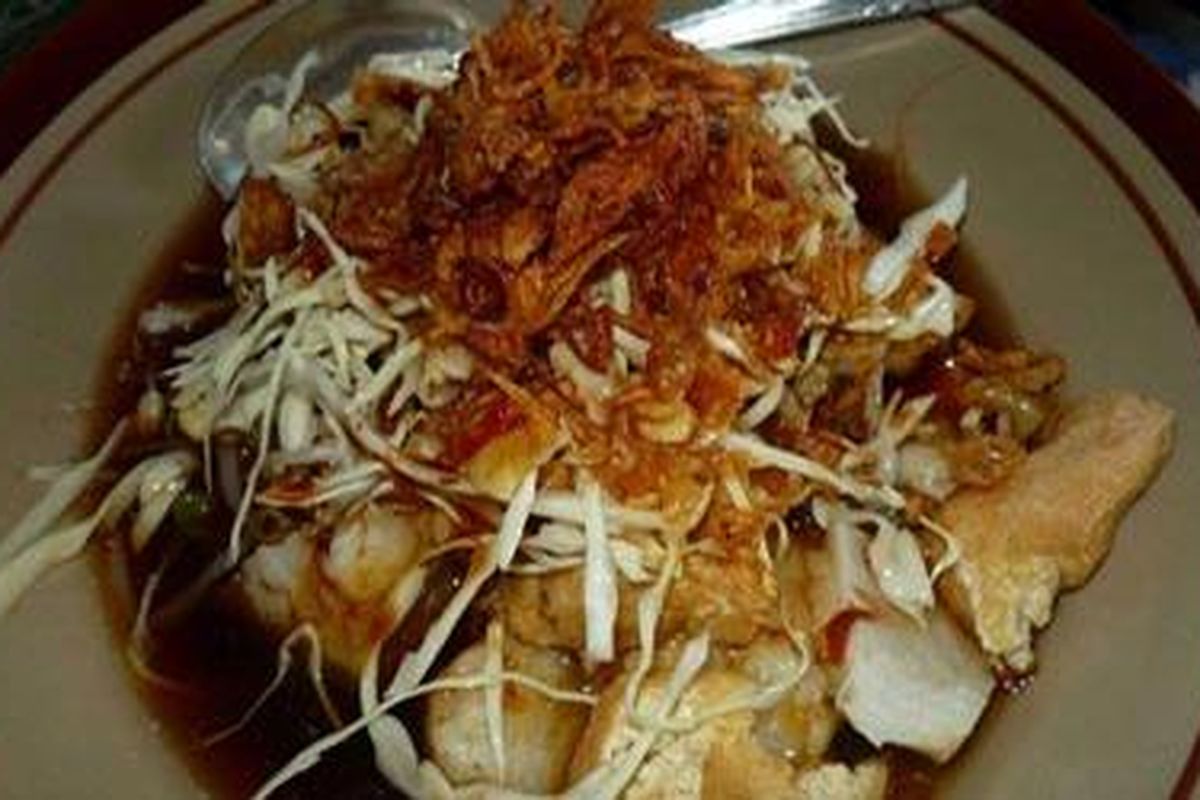 Kupat Tahu Banyumas bu Ratih di Kecamatan Banyumas, Kabupaten Banyumas.