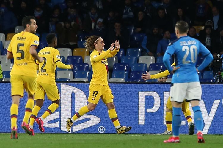 Antoine Griezmann merayakan gol pada pertandingan Liga Champions UEFA antara SSC Napoli dan FC Barcelona di Stadion San Paolo di Naples pada Selasa (25/2/2020) atau Rabu dini hari WIB.