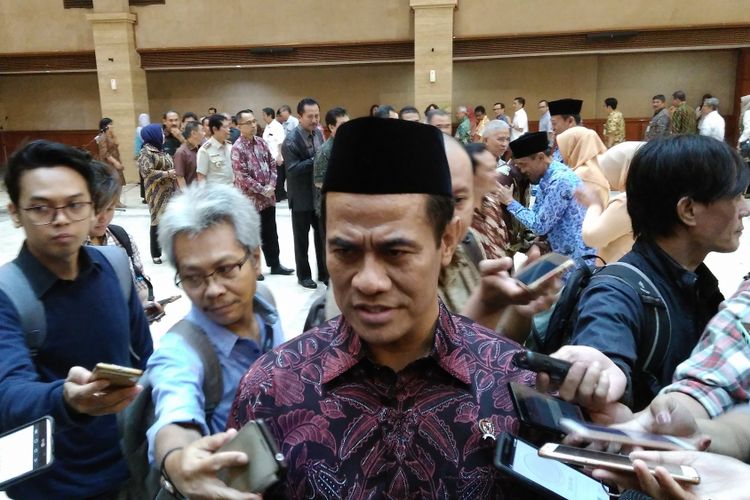 Mentan Andi Amran Sulaiman di Kantor Pusat Kementerian Pertanian, Jakarta, Selasa (18/7/2017).