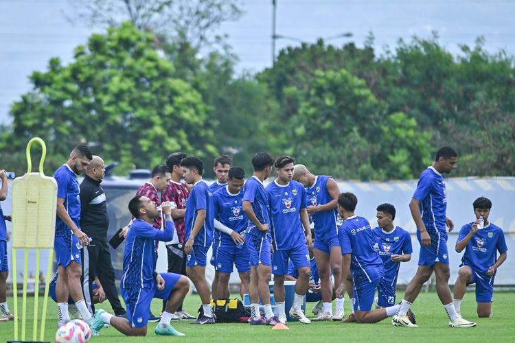 Persib Pinjamkan Pemain Muda ke Persijap, Rekap 16 Pemain Keluar