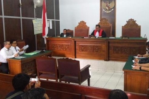 Yusril Kecewa Praperadilan Dahlan Iskan Ditolak