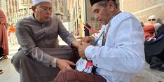 Kisah Ketua Timwas Haji DPR, Menolong Jemaah Haji Asal Surabaya yang Tersesat