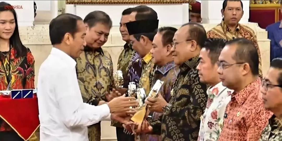 Mampu Kendalikan Inflasi, Pemprov NTB Terima TPID Award dari Presiden Jokowi