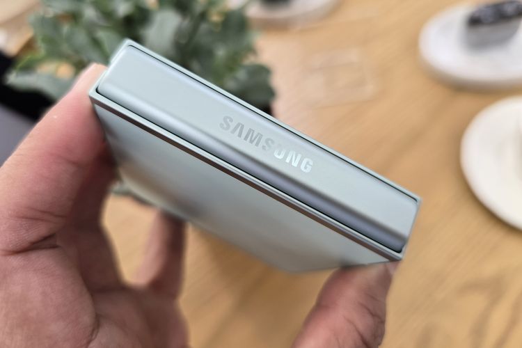 Samsung Disebut Siapkan Produksi HP Layar Gulung, Meluncur 2028?