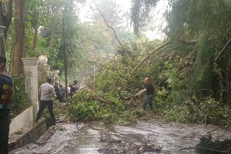 BMKG Peringatkan Cuaca Ekstrem di Jawa Barat 6-12 April 2026, Ini Wilayah yang Terdampak