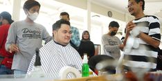 Usai Ikut Pelatihan dari Dinsos, Barberman Ini Uji Coba Potong Rambut Mas Dhito