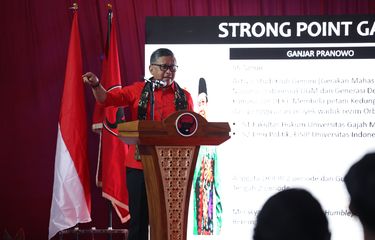Di Hadapan Ratusan Kader PDI-P, Hasto: Mahfud Ketua MK Tanpa Skandal