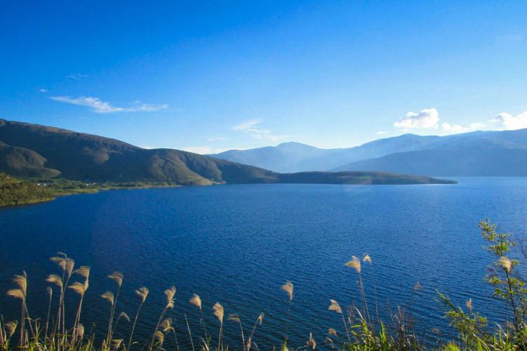 Panorama Danau Anggi Giji