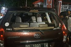 Ditinggal Bukber, Mobil Milik Polisi di Makassar Hancur Dirusak Mahasiswa Saat Demo 