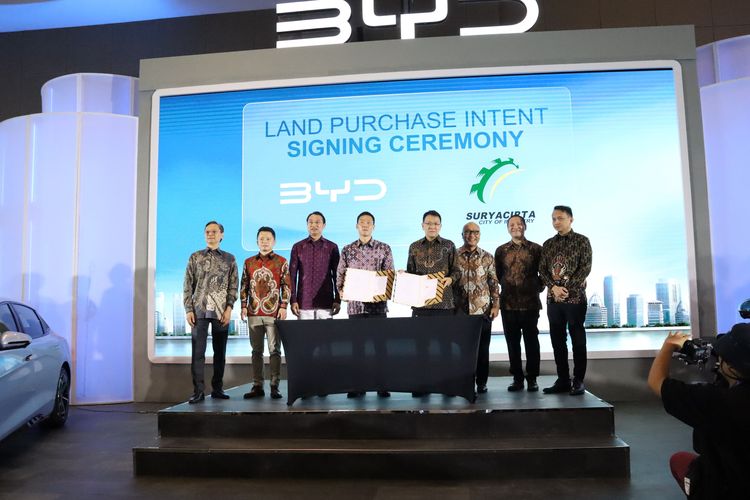 Signing Ceremony Land Purchase Intent antara manufaktur kendaraan listrik (EV) BYD dengan  PT Suryacipta Swadaya selaku pengelola Subang Smartpolitan 