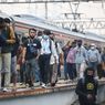 Stasiun Padat, KCI Tambah Perjalanan KRL dan Hukum Penumpang yang Akali Prosedur
