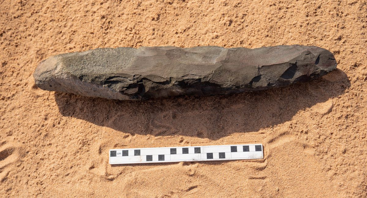 Kapak Tangan Purba Terbesar di Dunia Ditemukan di Arab Saudi