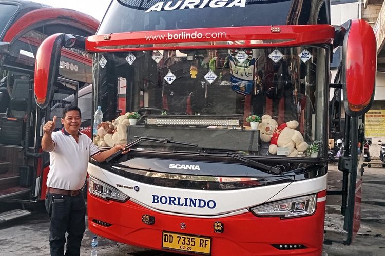 Kisah Musa Salempa 32 Tahun Jadi Sopir Bus AKAP, Susuri Jalur Ekstrem di Sulsel hingga Diteror Lemparan Batu