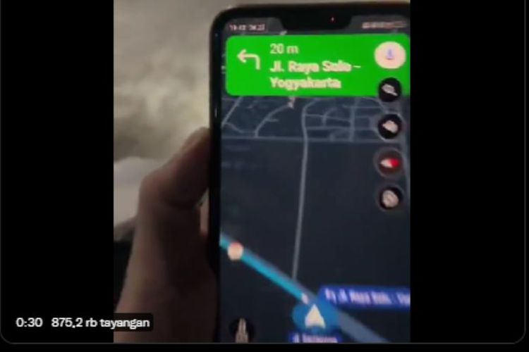 Warga Yogyakarta, Prasetyo dan Shinta nyasar ke Solo padahal rute mereka ke Yogyakarta setelah COD ponsel di Klaten pada Sabtu (7/1/2023). Kejadian ini bermula ketika Shinta keliru memahami peta digital.