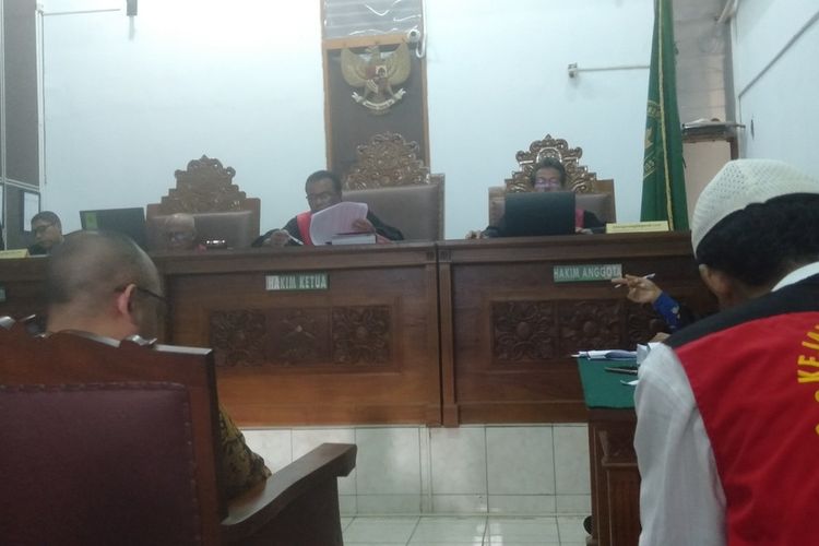 sidang kasus pembunuhan Edi Candra Purnama alias Pupung Sadili dan Muhammad Edi Pradana di Pengadilan Negeri Jakarta Selatan, Kamis (20/2/2020)