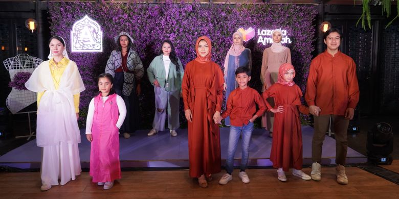 Lazada Amanah: Ramadan Fashion Show yang menampilkan koleksi eksklusif dari 15 brand.