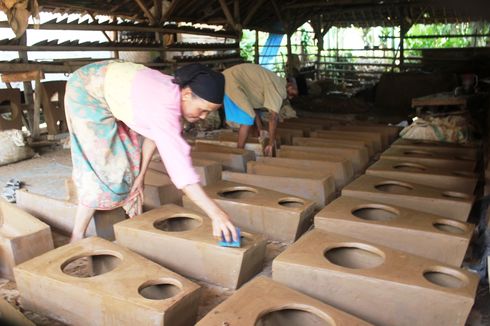 Usaha Pembuatan Tungku di Cianjur, Eksis Produksi di Masa Pandemi