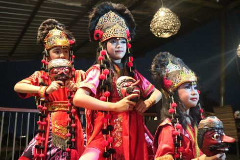 5 Jenis Tari Topeng Cirebon yang Kian Langka