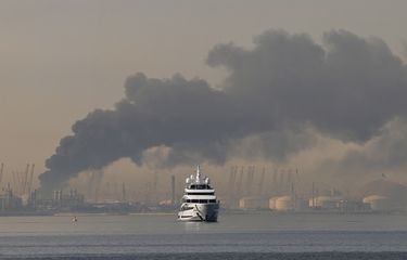 BERITA FOTO: Amukan Iran Hantam Semua Negara Teluk