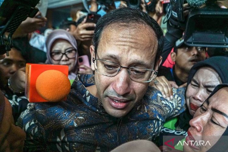 Hakim Tipikor Singgung Grup WhatsApp 