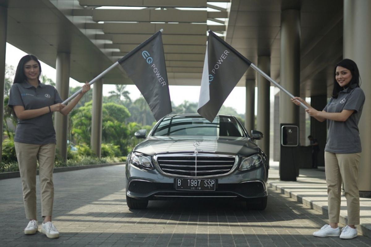 Plug-in hybrid Mercedes-Benz E350e akan dijual di Indonesia.