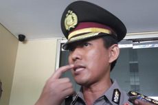 Rambu Lalu Lintas di Simpang Caringin Roboh karena Ditabrak Truk