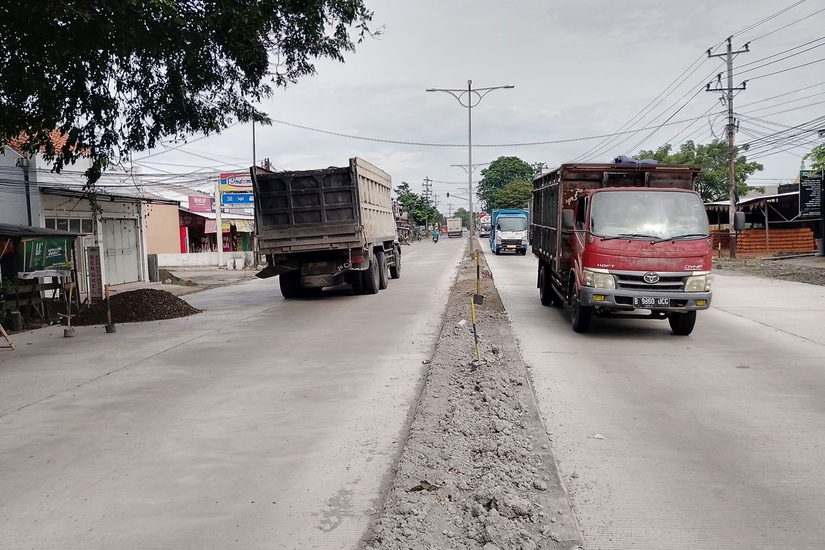 Pengecoran Jalan Pantura Ketapang–Cepiring Rampung, Siap Dilalui ...
