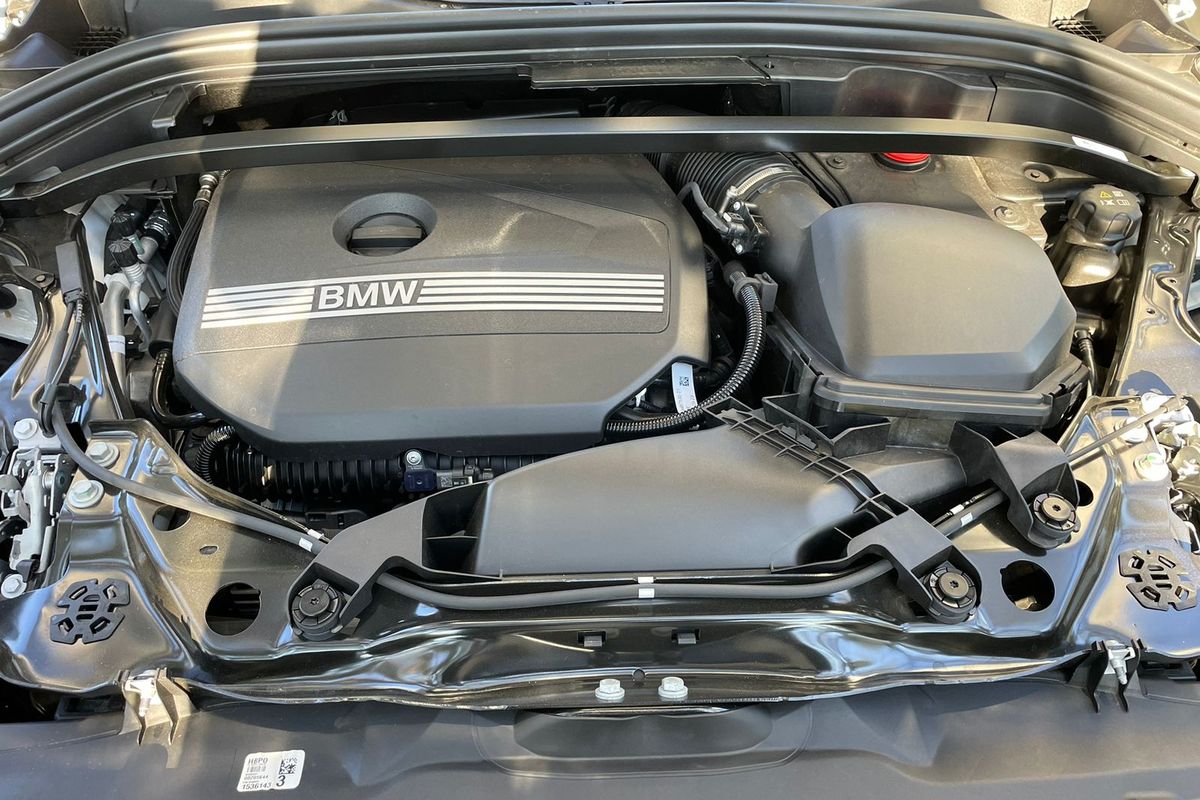 Mesin BMW X2 xDrive20i M Sport