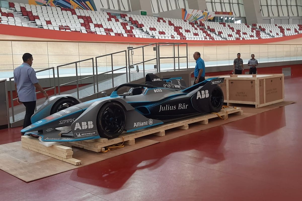 Replika mobil Formula E sudah tiba di Jakarta, Kamis (26/5/2022)