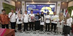 Dorong Lulusan SMK Berwirausaha, Bupati Banyuwangi Berikan Bantuan Alat Usaha