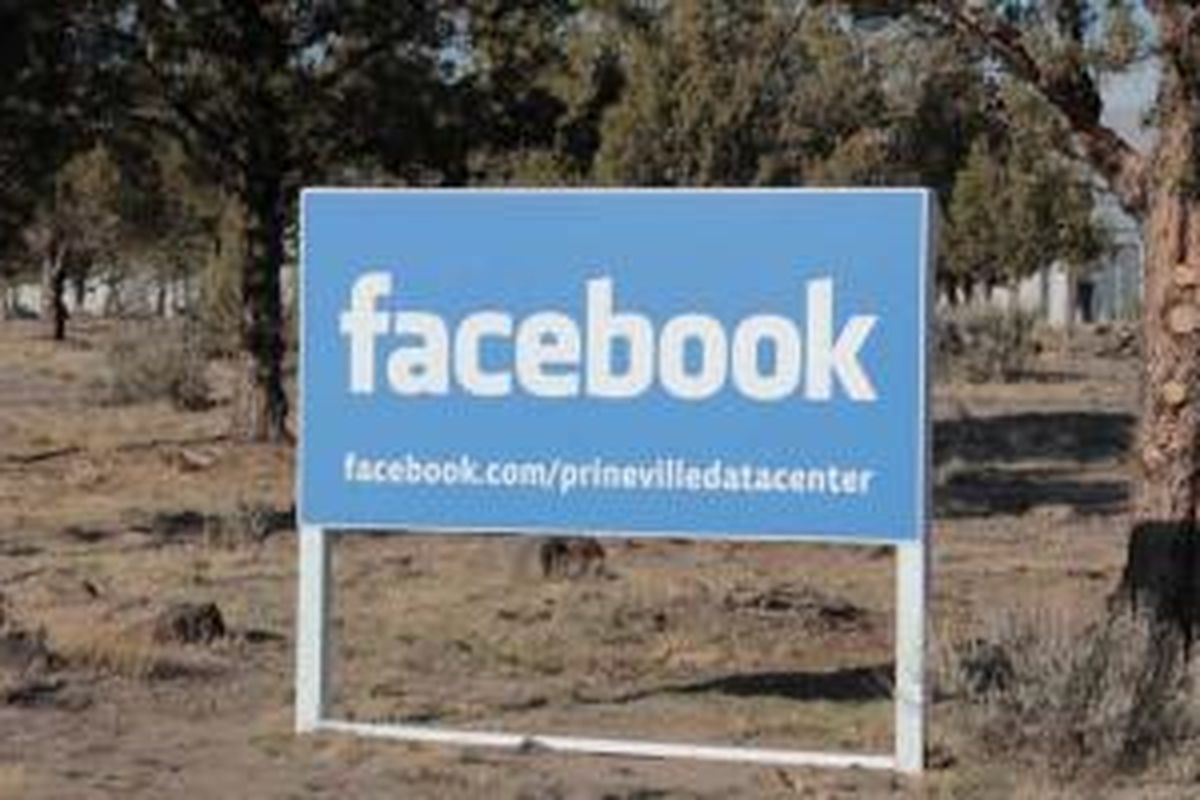 Papan data center Facebook