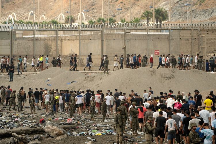 Diserbu 72.000 Migran di Ceuta, Spanyol tuding Israel dan Rusia Biang Keladinya
