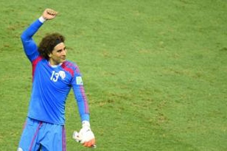 Kiper tim nasional Meksiko, Guillermo Ochoa.