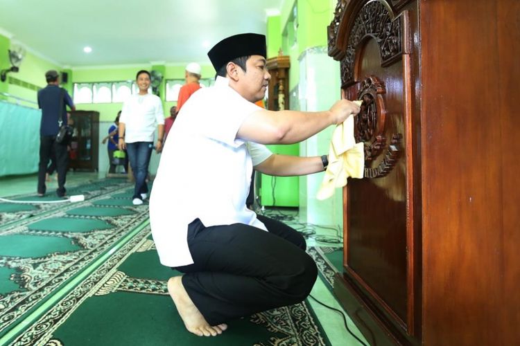 Pemerintah Kota Semarang kembali menggelar program Jumat Resik-resik Masjid (Jarik) pada bulan ramadhan.