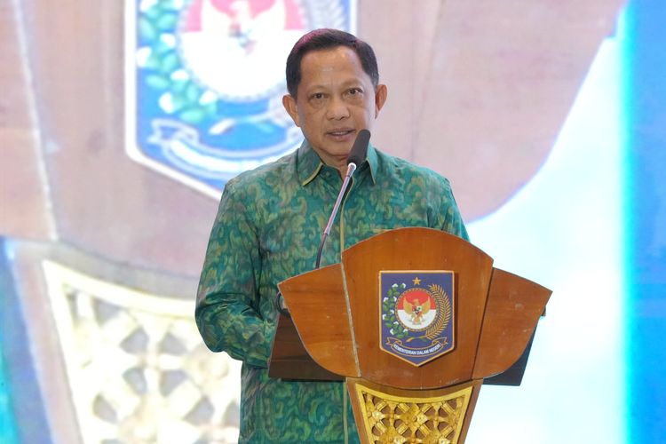 Mendagri Ajak Pemda Perkuat Gotong Royong untuk Tangani Dampak Bencana