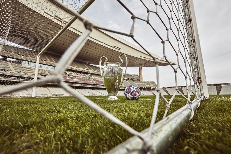 Bola Istanbul 20 yang akan digunakan pada final Liga Champions 2019-2020 di Istanbul, Turki.