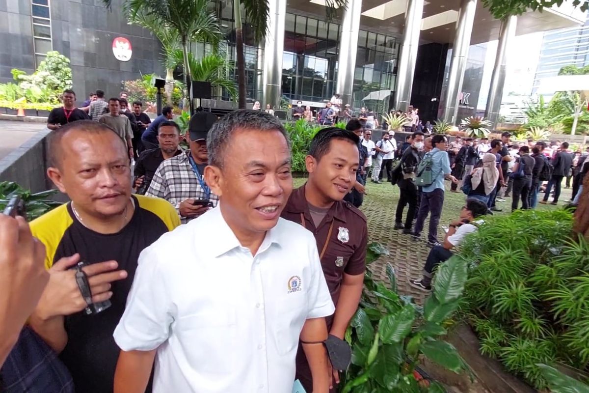 Ketua DPRD DKI Jakarta, Prasetyo Edi Marsudi mengaku dicecar penyidik KPK terkait pengadaan tanah Pulo Gebang, Cakung, Jakarta Timur yang ditujukan untuk program DP Rp 0, Senin (10/4/2023).