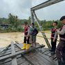 Jembatan Penghubung 3 Daerah di Sumatera Utara Roboh Diterjang Banjir
