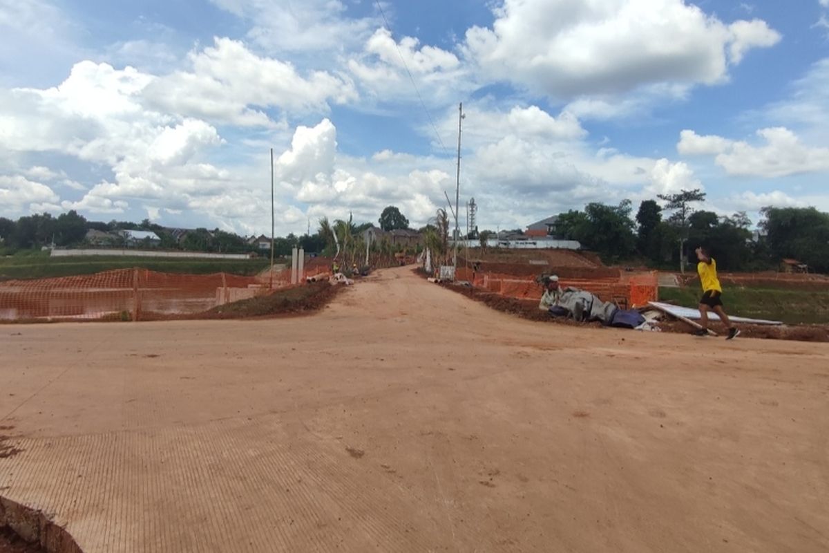 Waduk Brigif yang berada di Kelurahan Cipedak, Kecamatan Jagakarsa, Jakarta Selatan, belum dibuka untuk masyarakat umum meski telah diresmikan lebih dari satu bulan lalu atau sejak 6 Oktober 2022.