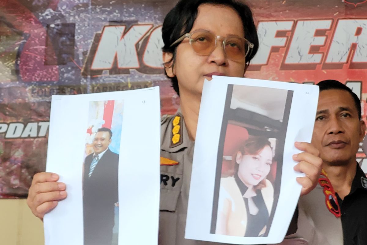 Konferensi pers perkembangan kasus pembunuhan dukun pengganda uang di Mapolres Banjarnegara, Jawa Tengah, Senin (10/4/2023).