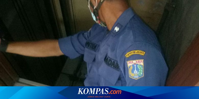 Diduga Muatan Lebihi Kapasitas, 8 Orang Terjebak di Lift Klinik - Vimarsana News