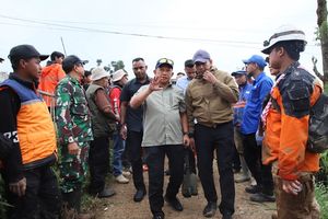 Bandingkan dengan Bencana Banjarnegara, Tito Ungkap Alasan Longsor Cisarua Begitu Parah