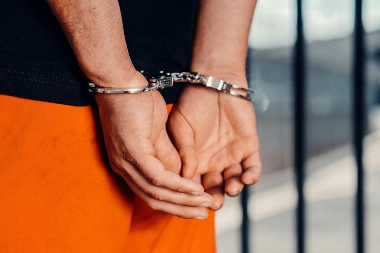 Ilustrasi tersangka. Pelaku pembunuhan Anti Puspita Sari (22) akhirnya ditangkap tim gabungan Polda Sumsel setelah sempat buron beberapa hari.