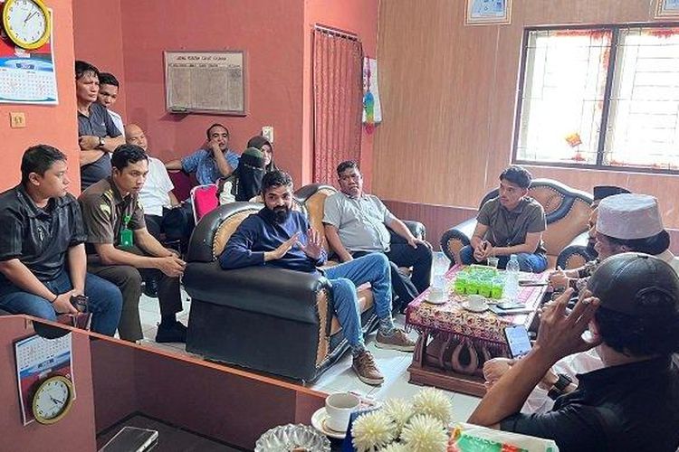 7 WN Inggris dan Norwegia Terduga Penyebar Aliran Sesat di Pasaman Barat Bakal Dideportasi