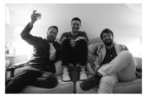 Lirik dan Chord Lagu White Blank Page - Mumford & Sons