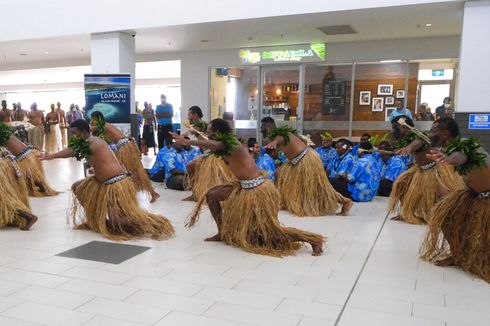 Pertama Kali Buka Perbatasan Sejak 2 Tahun Pandemi, Fiji Sambut Meriah Turis dengan “Bula”
