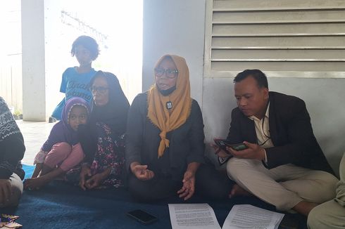 Detik-detik Penjemputan Paksa Ketua Tani Kampung Susun Bayam, Istri: Suami Saya Ditarik dan Dicekik