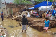 Proyek Normalisasi Ciliwung di Kampung Pulo Mulai Terganggu Hujan