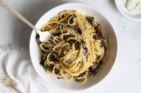 Resep Spaghetti Carbonara Jamur untuk Makan Malam Istimewa